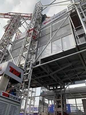 Máy nâng sân xây dựng SC800, Máy nâng vật liệu cao tầng 8 tấn