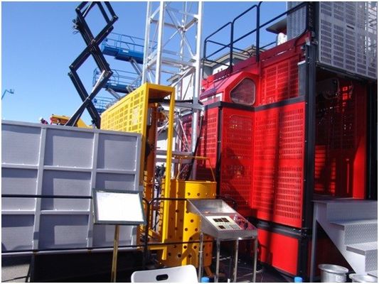 1.6ton Building Construction Hoist, 300m Passenger và Material Hoist