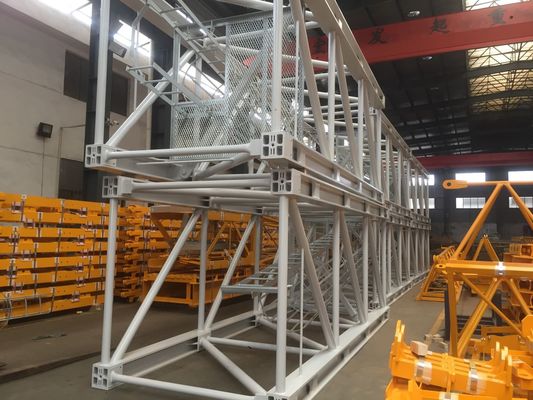 Giá tốt Rust Resistant Tower Crane Spare Parts Mast Section 660Mpa Tensile Strength trực tuyến